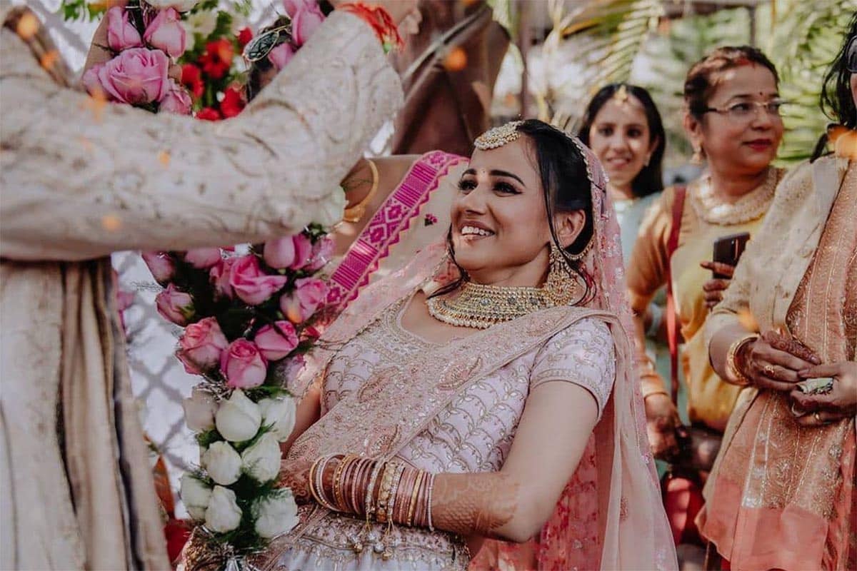 Flower Garlands Wedding Style Ideas To Steal The Show – Asiana.tv